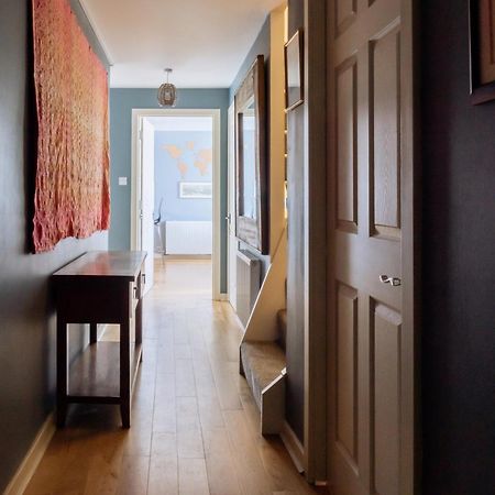 Stylish 3 Bedroom Apartment Near Hollyrood Park EDI Kültér fotó