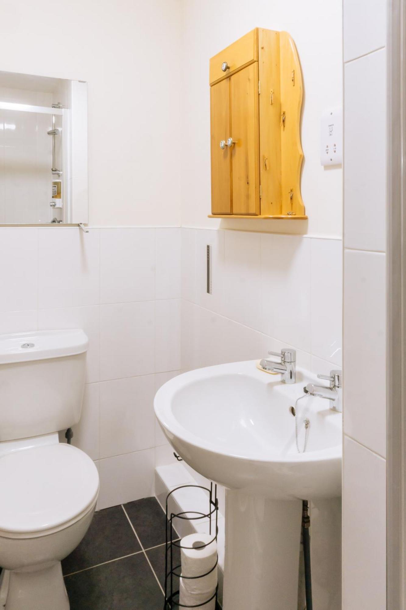 Stylish 3 Bedroom Apartment Near Hollyrood Park EDI Kültér fotó
